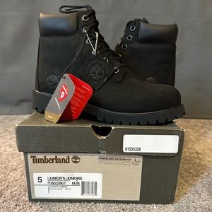 Size 5 black Timberland boots